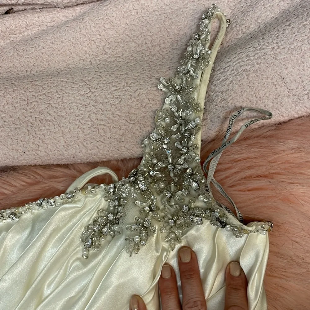 Maggie sottoro one shoulder satin gown - Picture 2 of 12